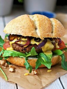 cropped-vegan-lentil-burger-8-1.jpg