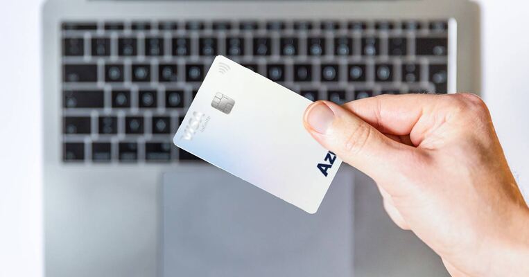Adiado! Cartões de crédito Azul Itaucard oferecem 50% de bônus