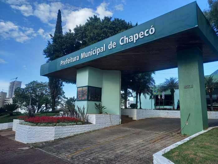 Chapecó (SC) tem 432 vagas abertas em três concursos públicos com salário de até R$ 15 mil