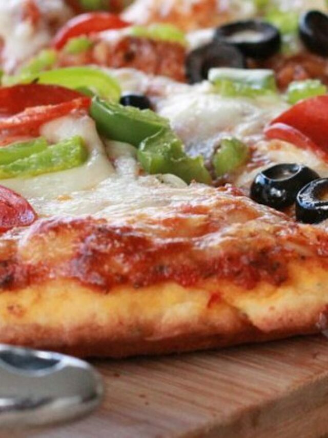 Descubra a receita de pizza caseira perfeita!